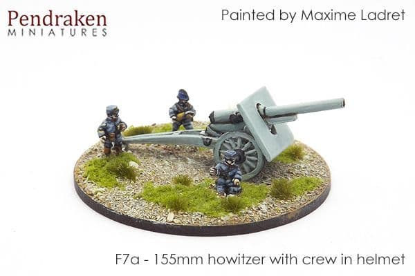 155mm howitzer with crew in helmet (2)