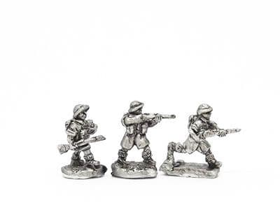 8th Army riflemen