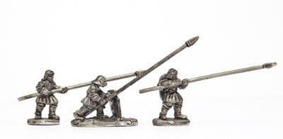 Front rank pikemen, pavise