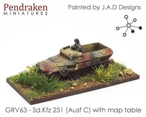Sd.Kfz 251 (Ausf B) with map table and officer